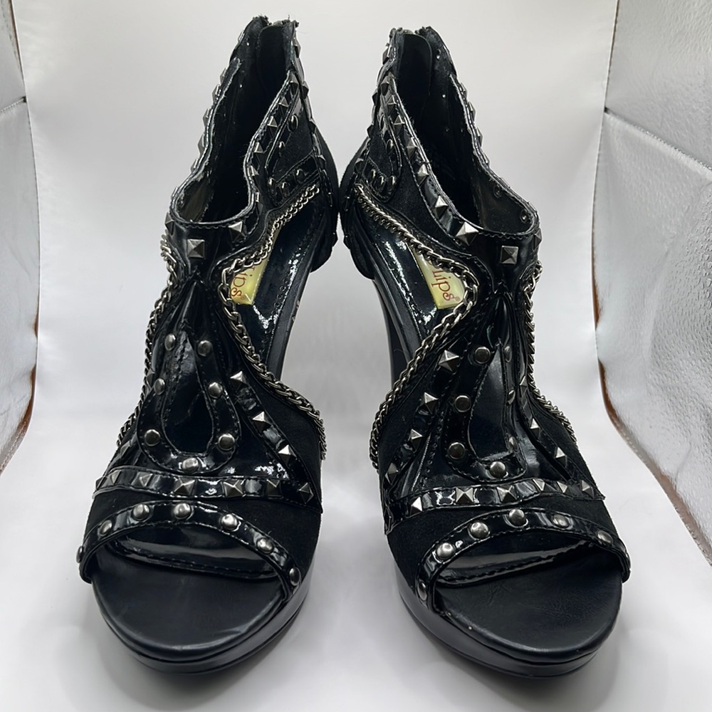 Two Lips Studded Heels